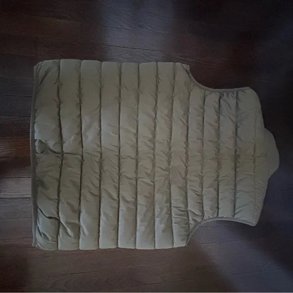 New Balance Olive Puffer Vest - Picture 6 of 6